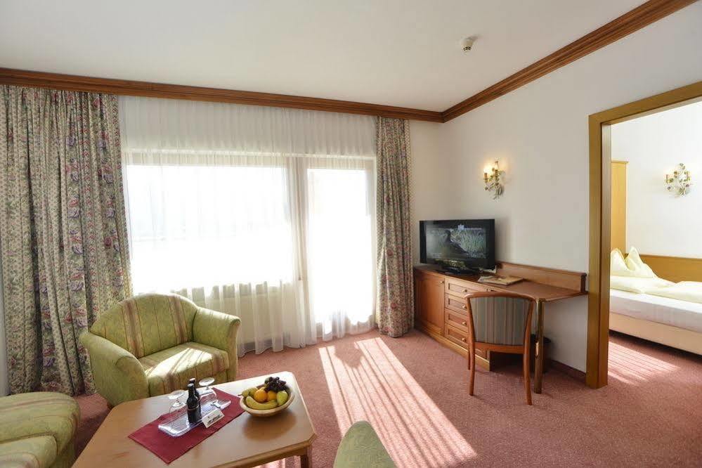 Hotel Residenz Hochland Ζέεφελντ Εξωτερικό φωτογραφία