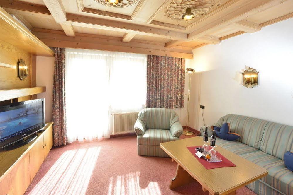Hotel Residenz Hochland Ζέεφελντ Εξωτερικό φωτογραφία